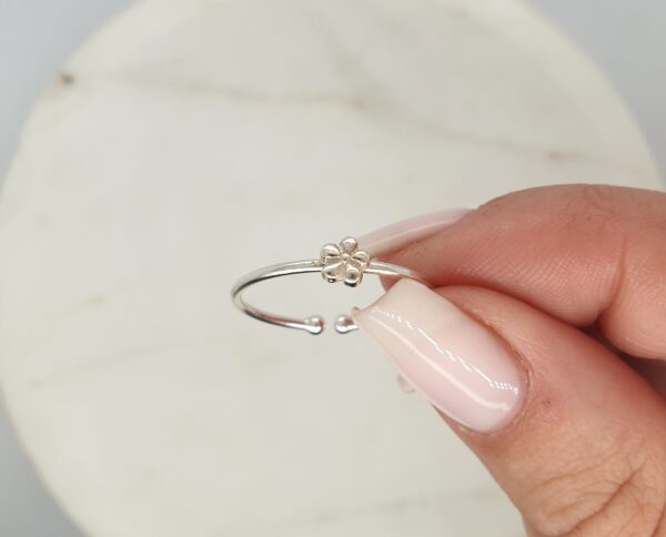 Adjustable Flower Ring
