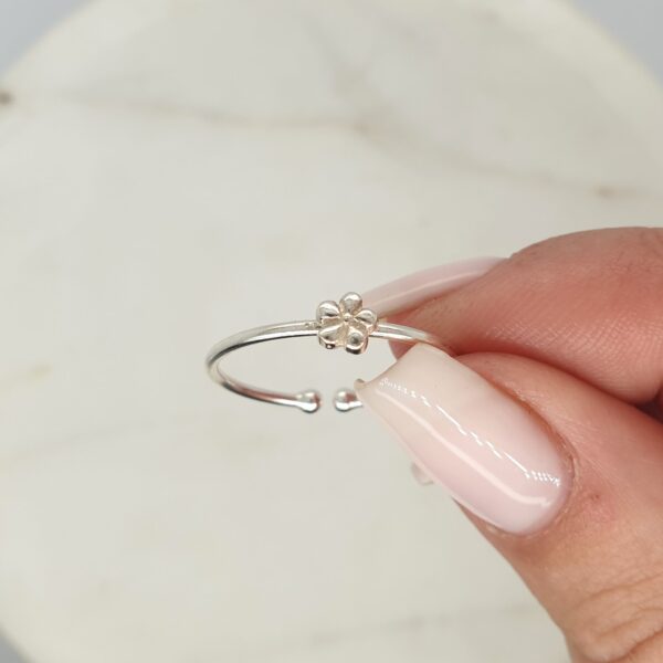 Adjustable Flower Ring