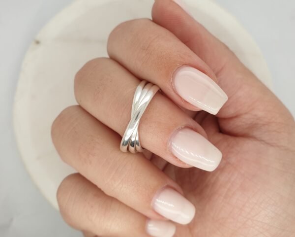 Russian Twist Ring