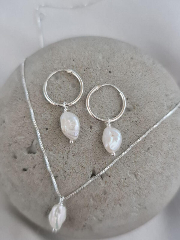Long Pearl Earrings - Image 2
