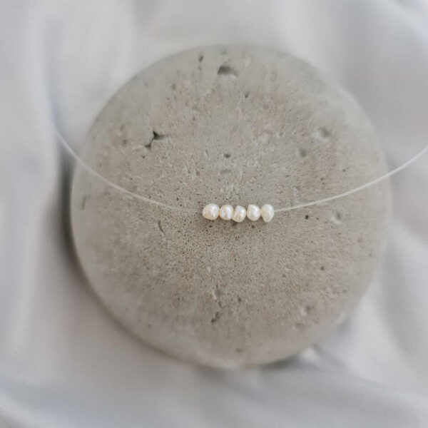 Small Pearl Floating Necklace