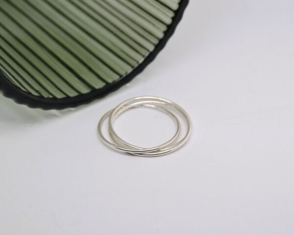 Dainty Russian Wedding band