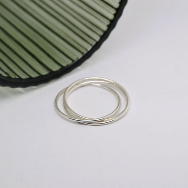 Dainty Russian Wedding band