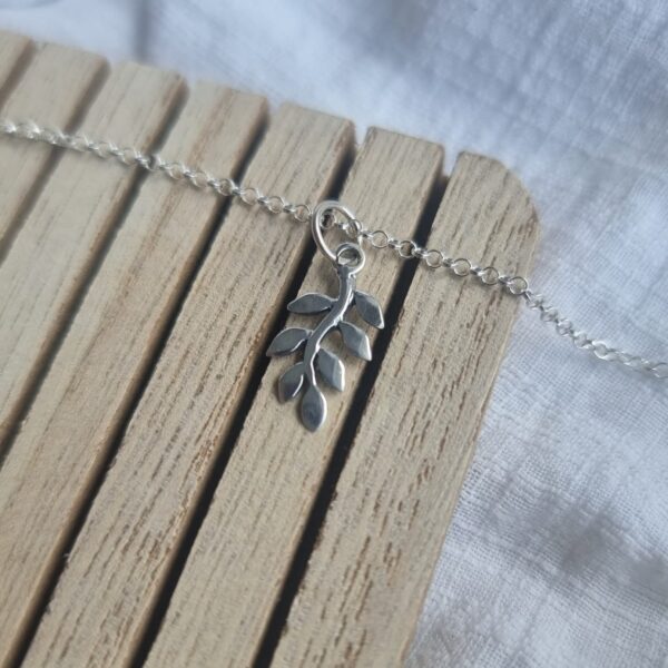 Leafy Necklace Silver