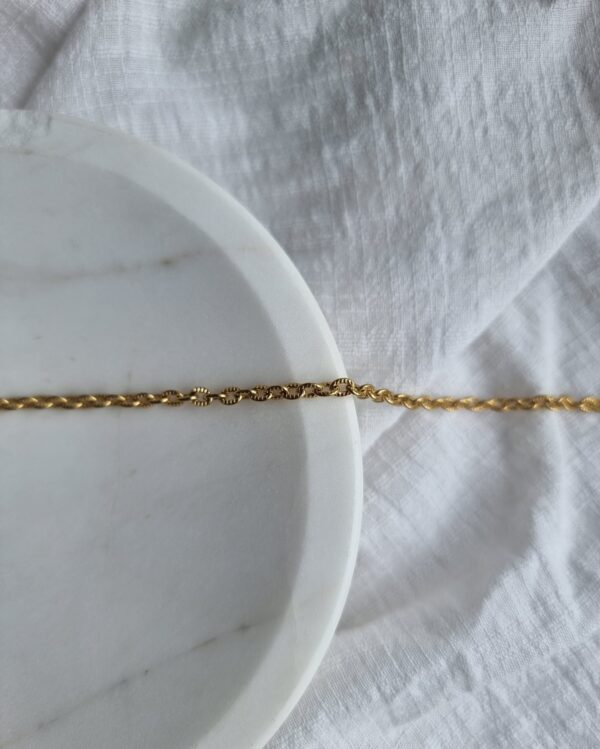 Gold Layering Chains - Image 3