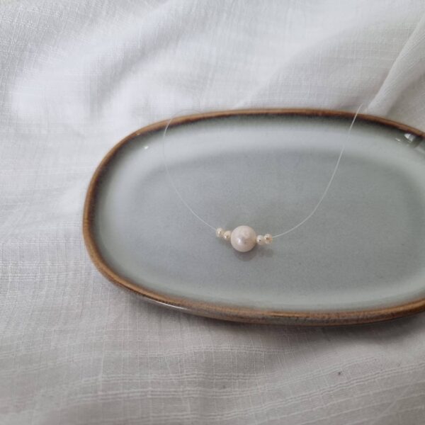 Multiple Pearl Floating Necklace
