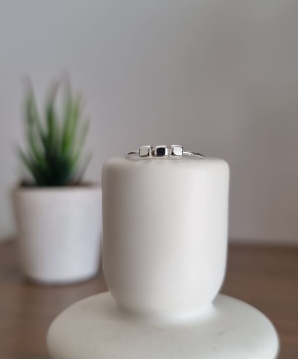 Triple Cube Ring