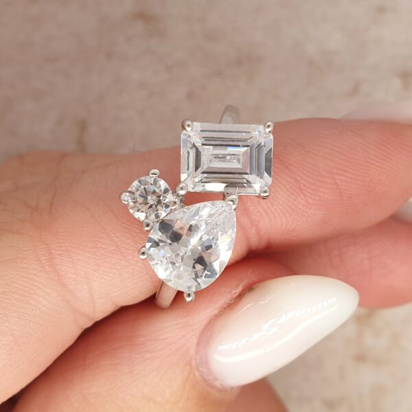 Macie Ring