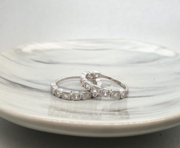Nadia Ring