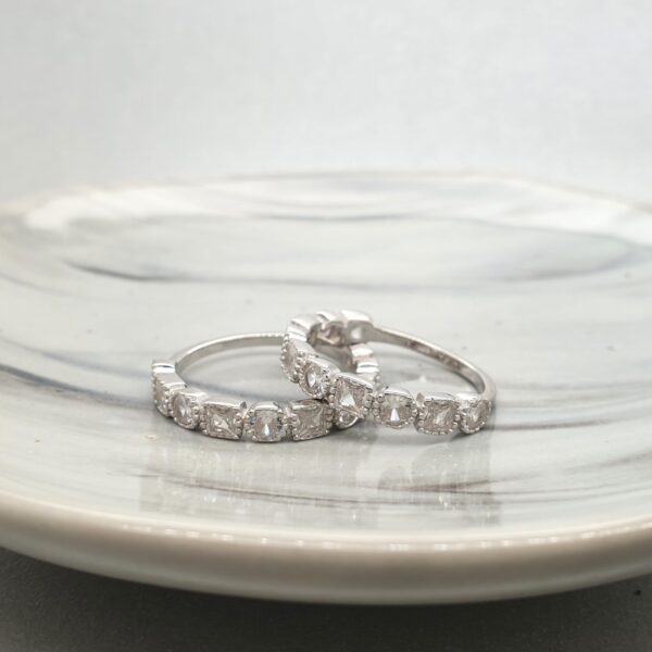 Nadia Ring