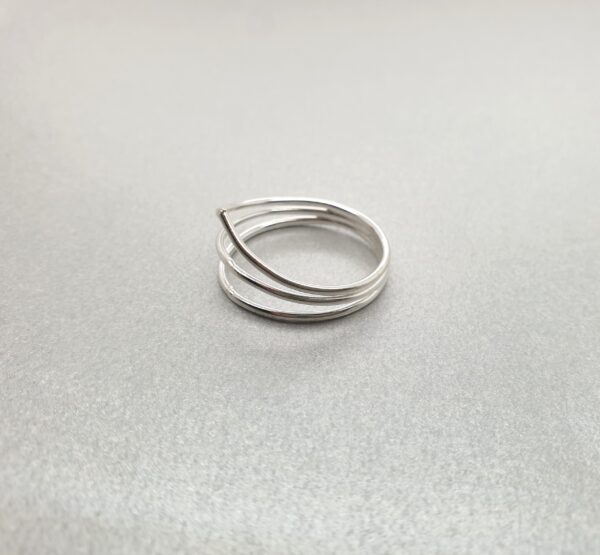Triple Band Wishbone Ring - Image 2