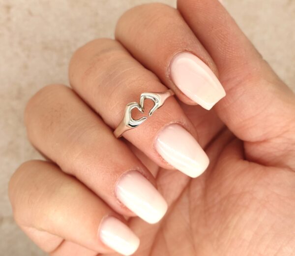 Hand Heart Ring