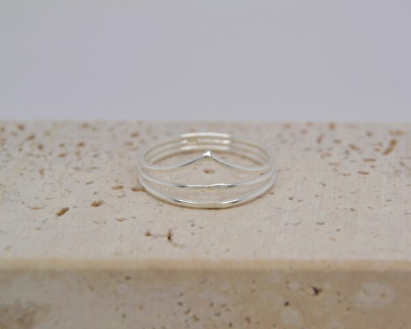 triple band wishbone ring