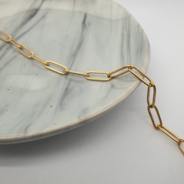 Textured Paperclip Chain