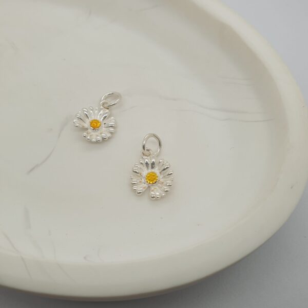 Silver Daisy Charm