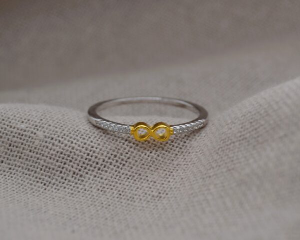Dainty Gold Design Ring