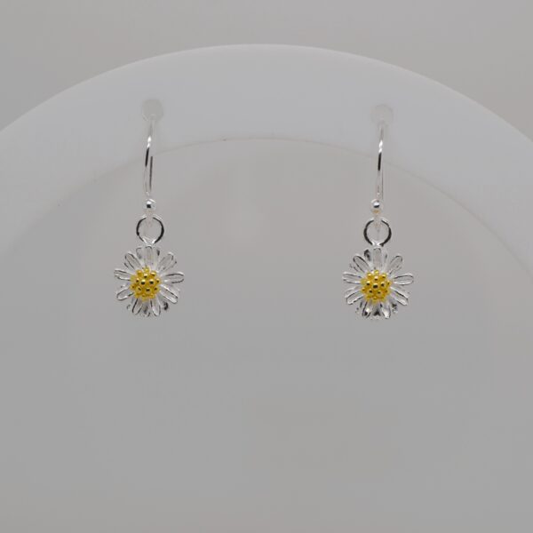 Hanging Daisy Dream Earrings