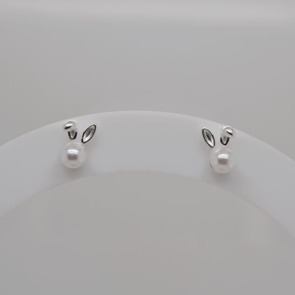 Pearl Bunny Studs