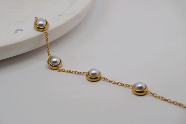 Gold Bracelet with Pearls