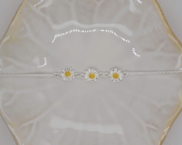 Triple Daisy Bracelet