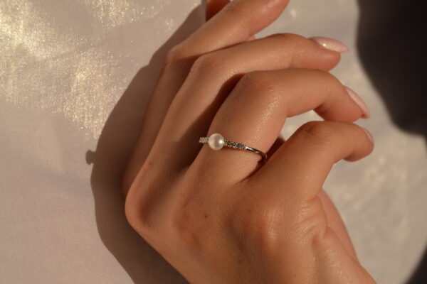 Bling Pearl Silver Ring