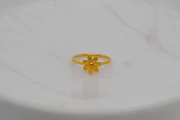 Gold Daisy Ring