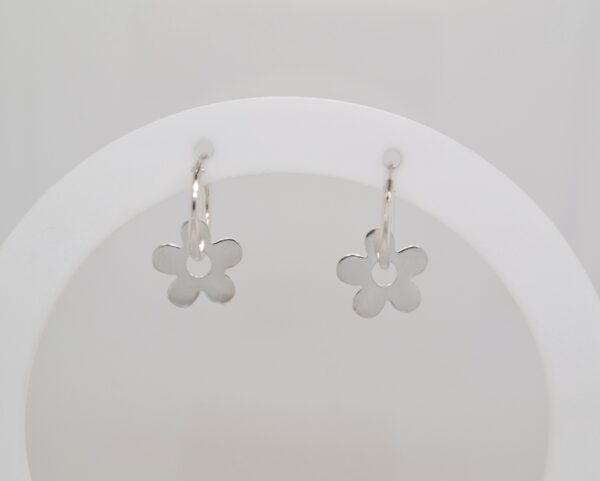 Silver Flower Huggies