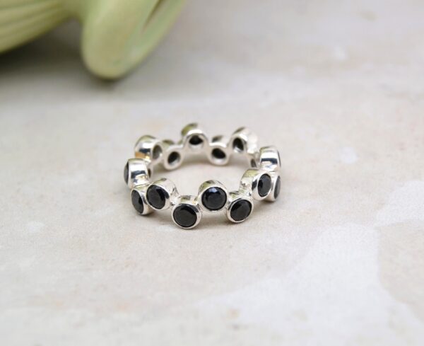 Black Aline Ring