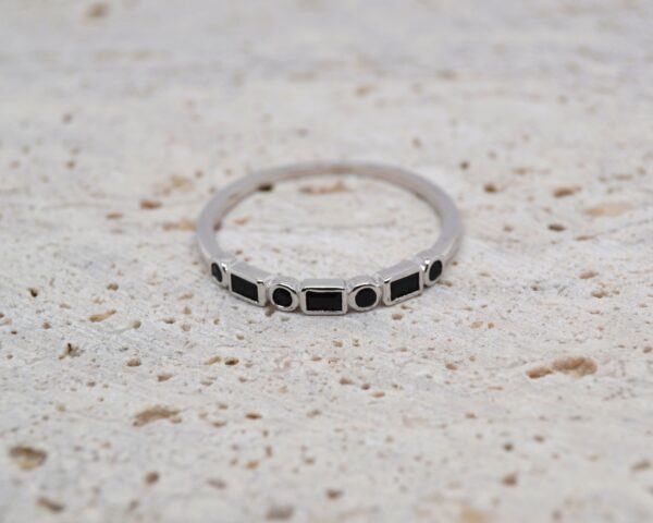 Black Eleanor Ring