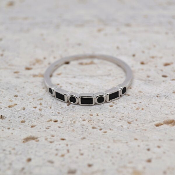 Black Eleanor Ring