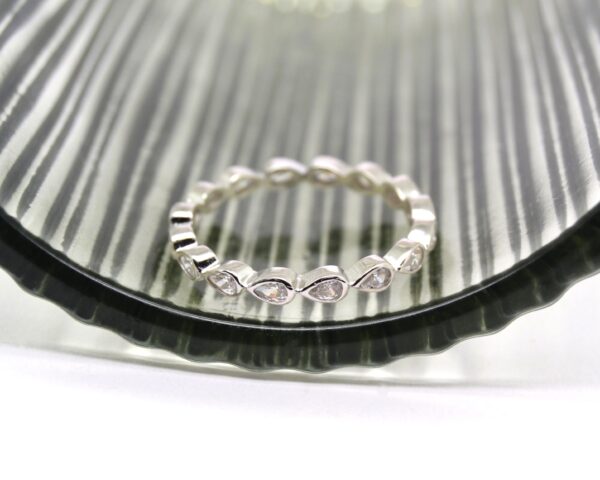 Pear Silver Band