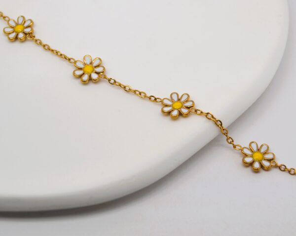 Colored Daisy Bracelet