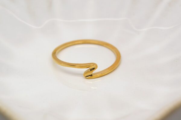 Gold Small Wave Ring
